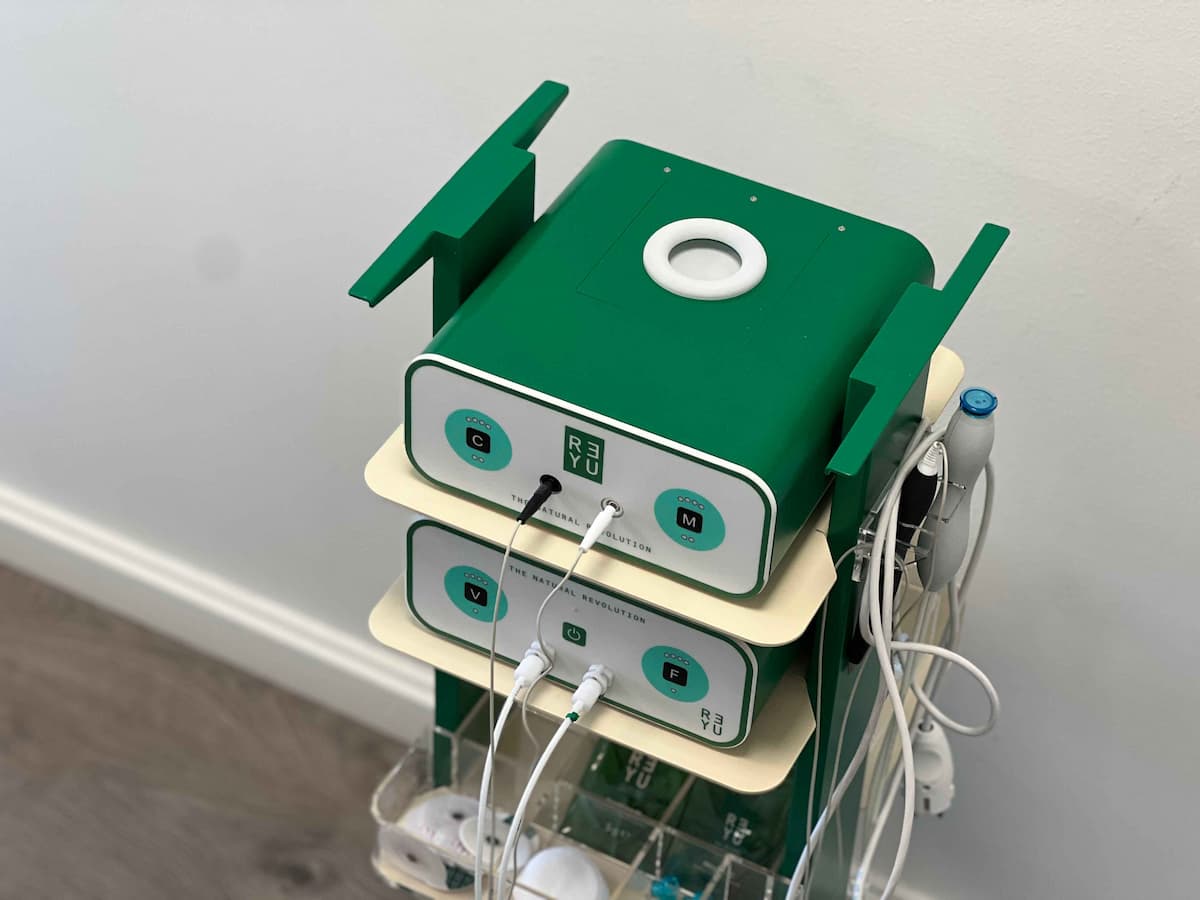 REYU Microcurrent device